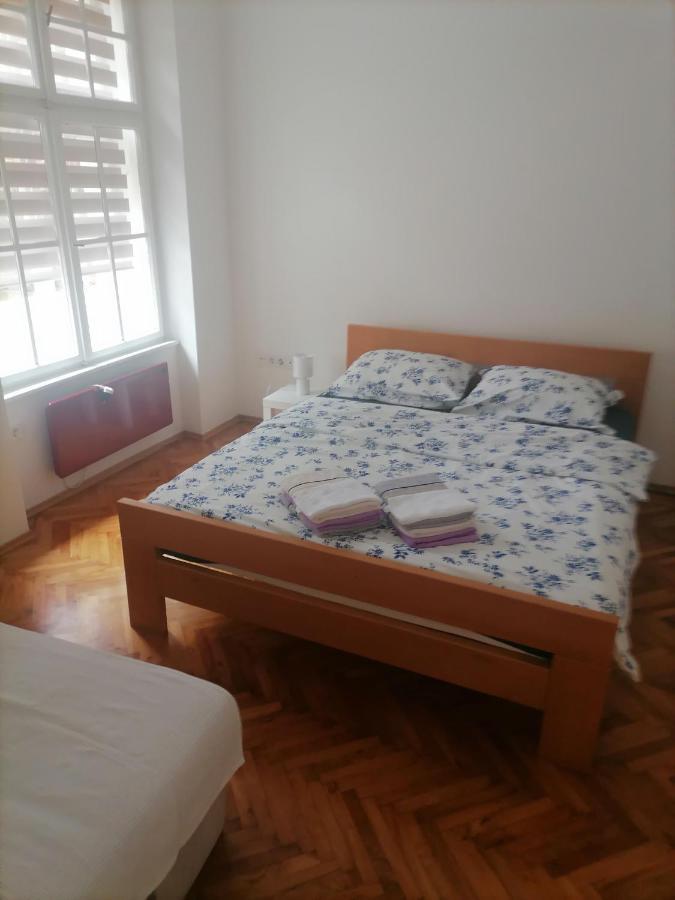 Apartman Semren Appartement Zagreb Buitenkant foto