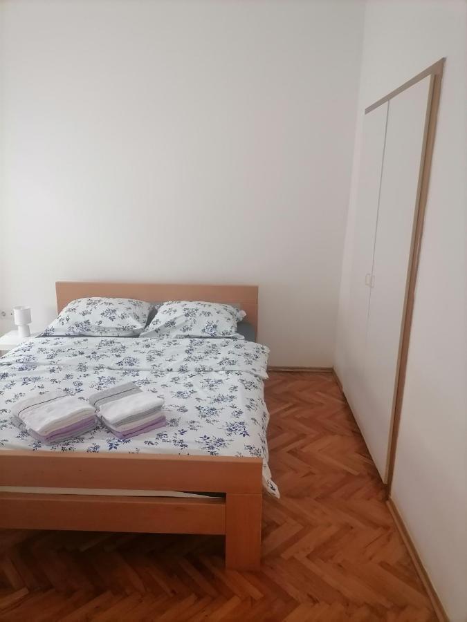 Apartman Semren Appartement Zagreb Buitenkant foto